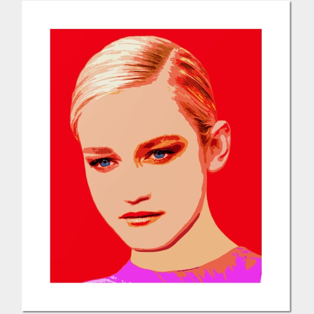 julia garner Wall Art by oryan80